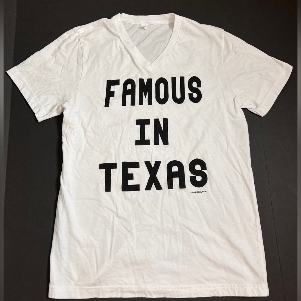 Famous In Texas White V Neck Tee Size M